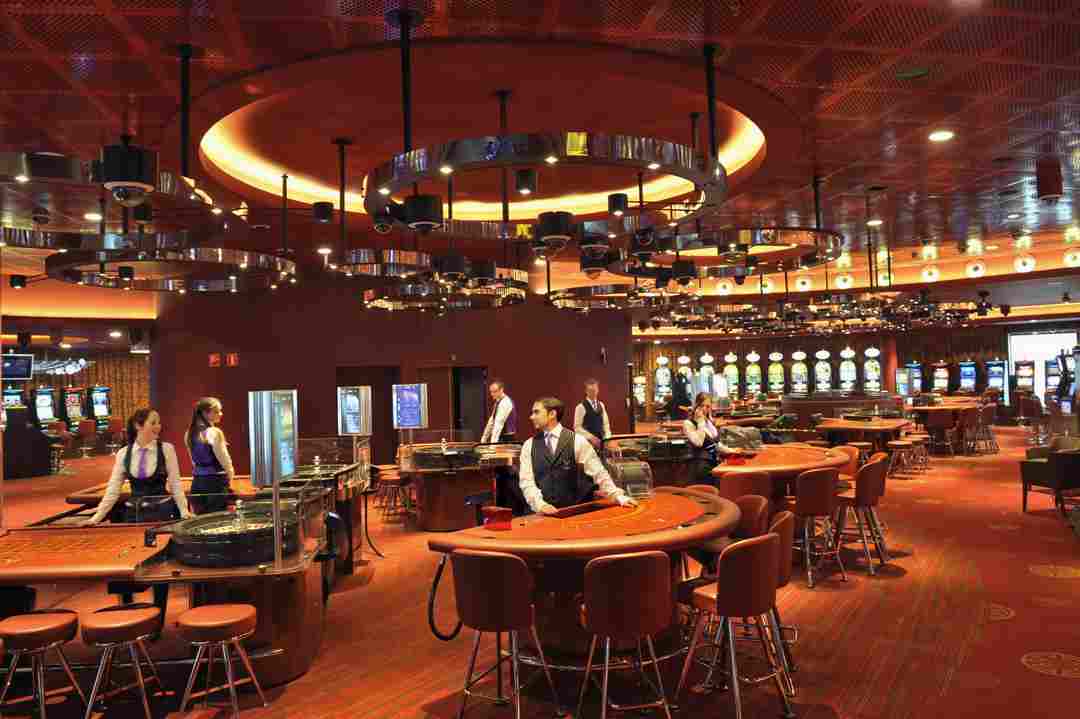 Titan King Resort and Casino với nhiều loại game để du khách chọn